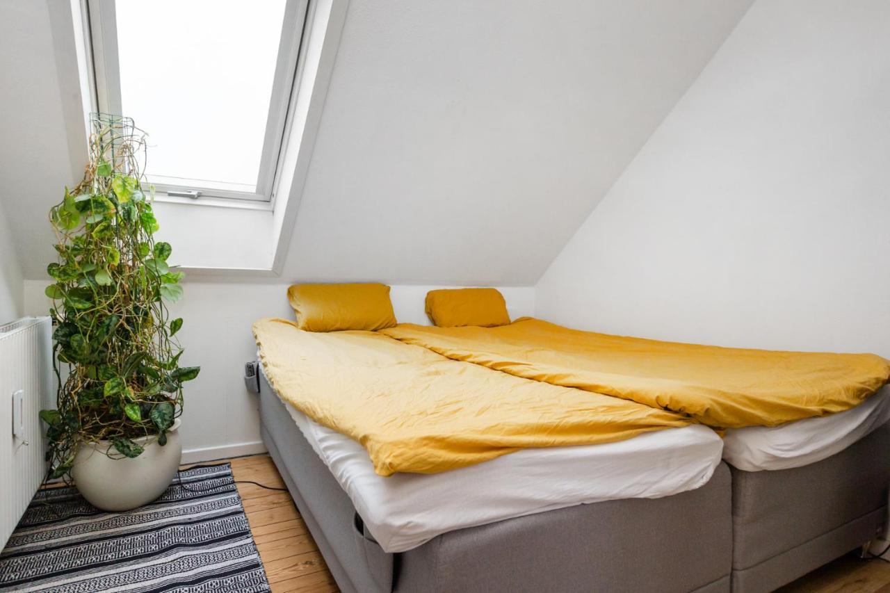Come Stay In Penthouse With Room For 2-People Орхус Екстер'єр фото